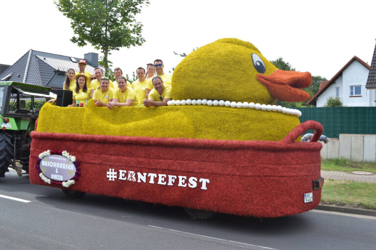 Bild vom Osterholzer-Erntefest: Umzug am Sonntag